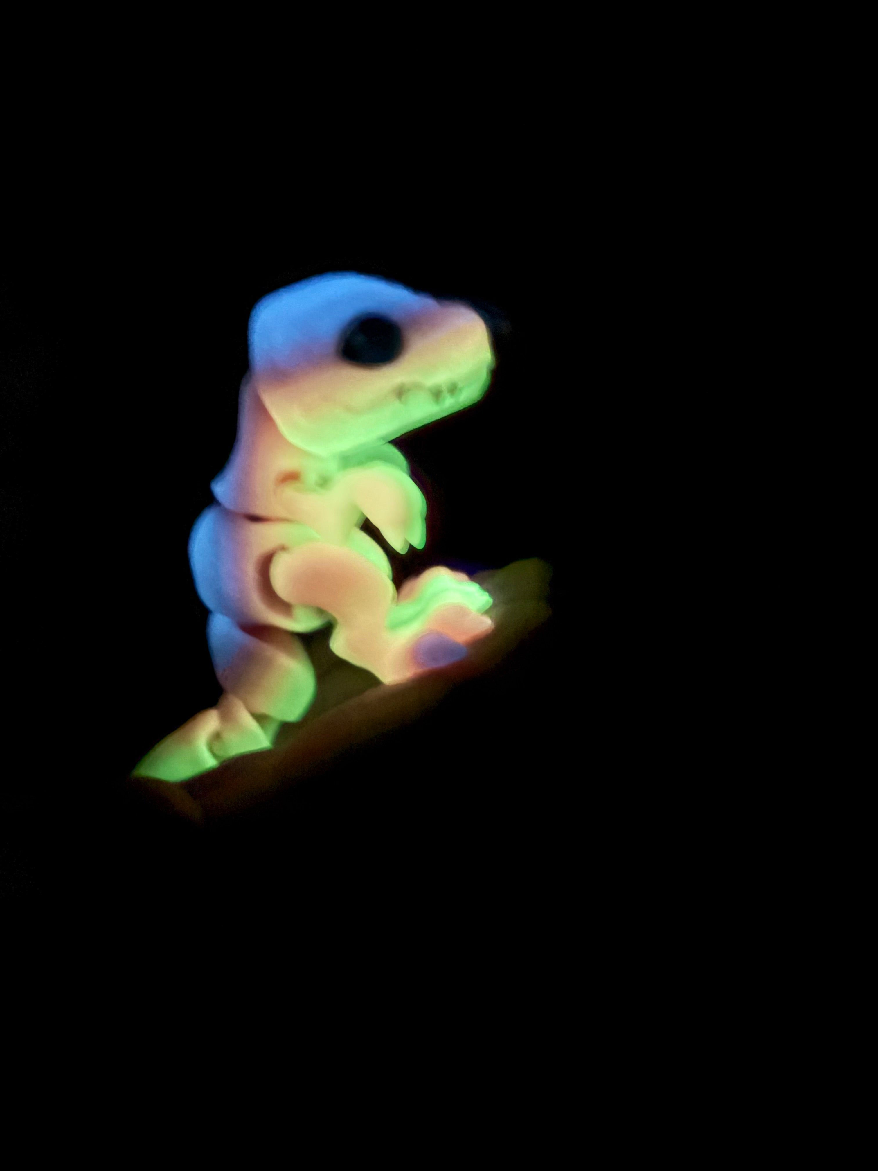 🦖✨ Glow-in-the-Dark Articulated T-Rex ✨🦖